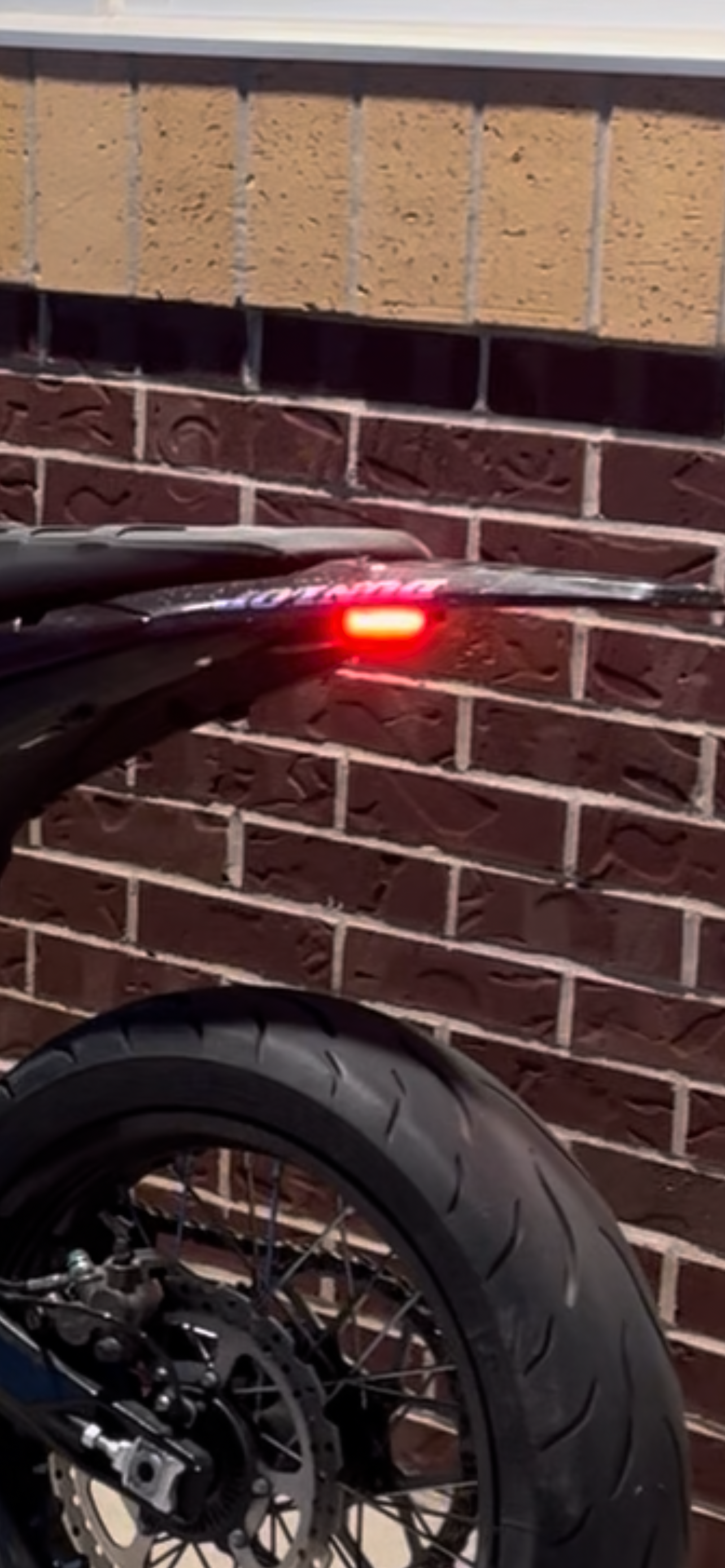ultra bee pre wired tail light